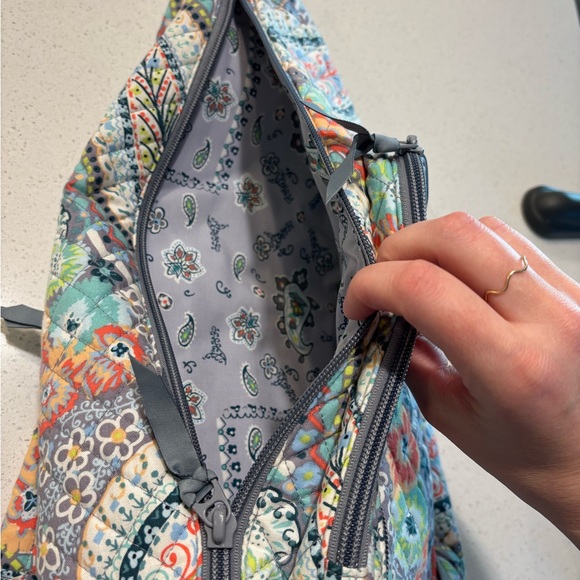 Vera Bradley Multicolor Paisley Quilted Sling Bag - Picture 2 of 9